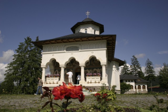Manastirea Izvorul Muresului