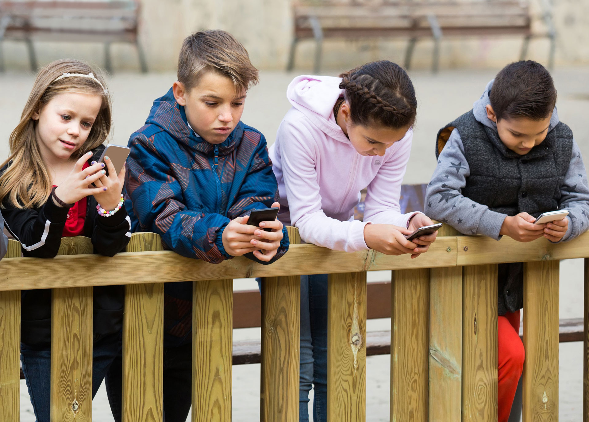 smartphone-addiction-children